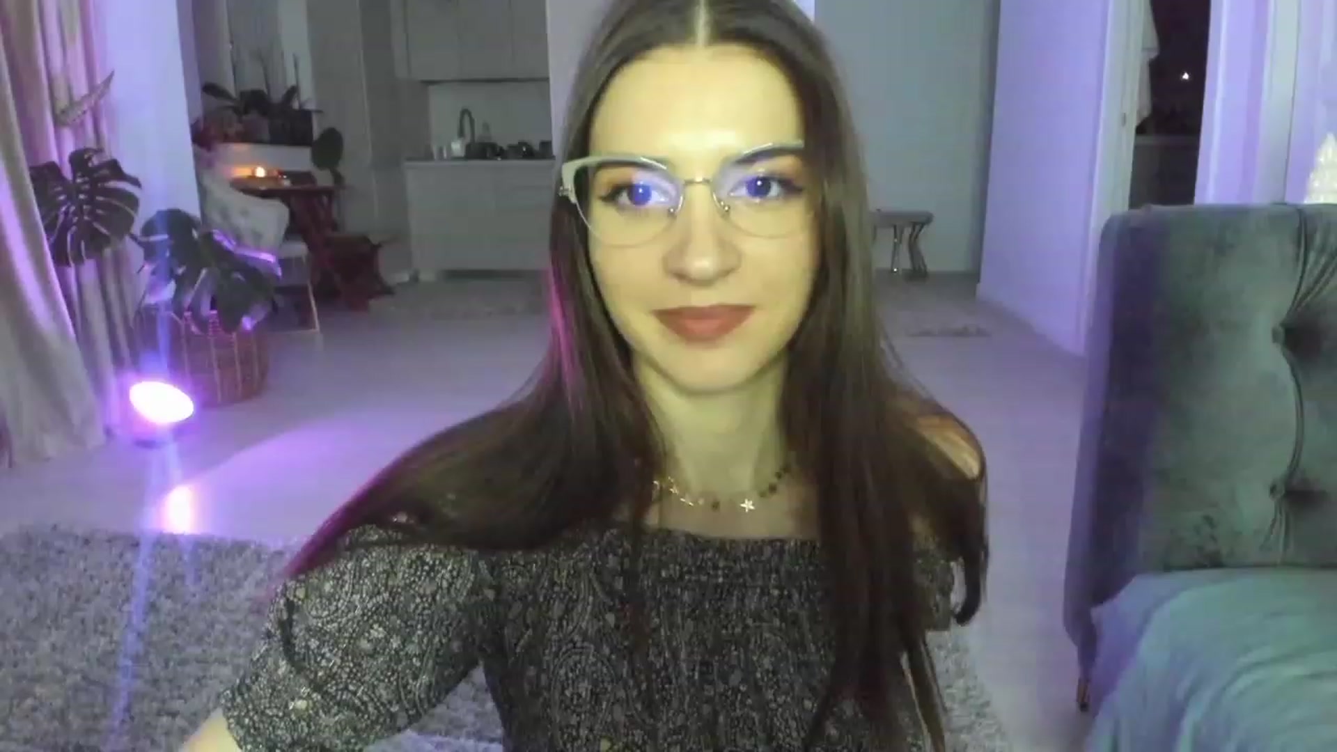 Gallery image thumbnail from Kathryn's myfreecams stream on, 12/18/2022, 21:23 image 12 of 20