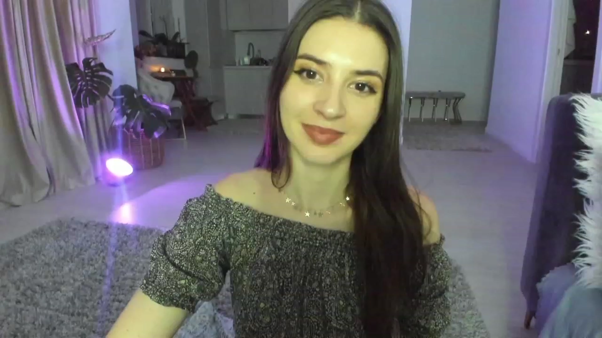 Gallery image thumbnail from Kathryn's myfreecams stream on, 12/18/2022, 22:57 image 3 of 20