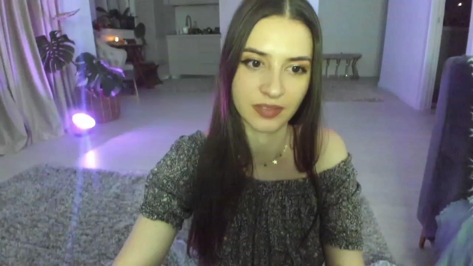 Gallery image thumbnail from Kathryn's myfreecams stream on, 12/18/2022, 22:57 image 20 of 20