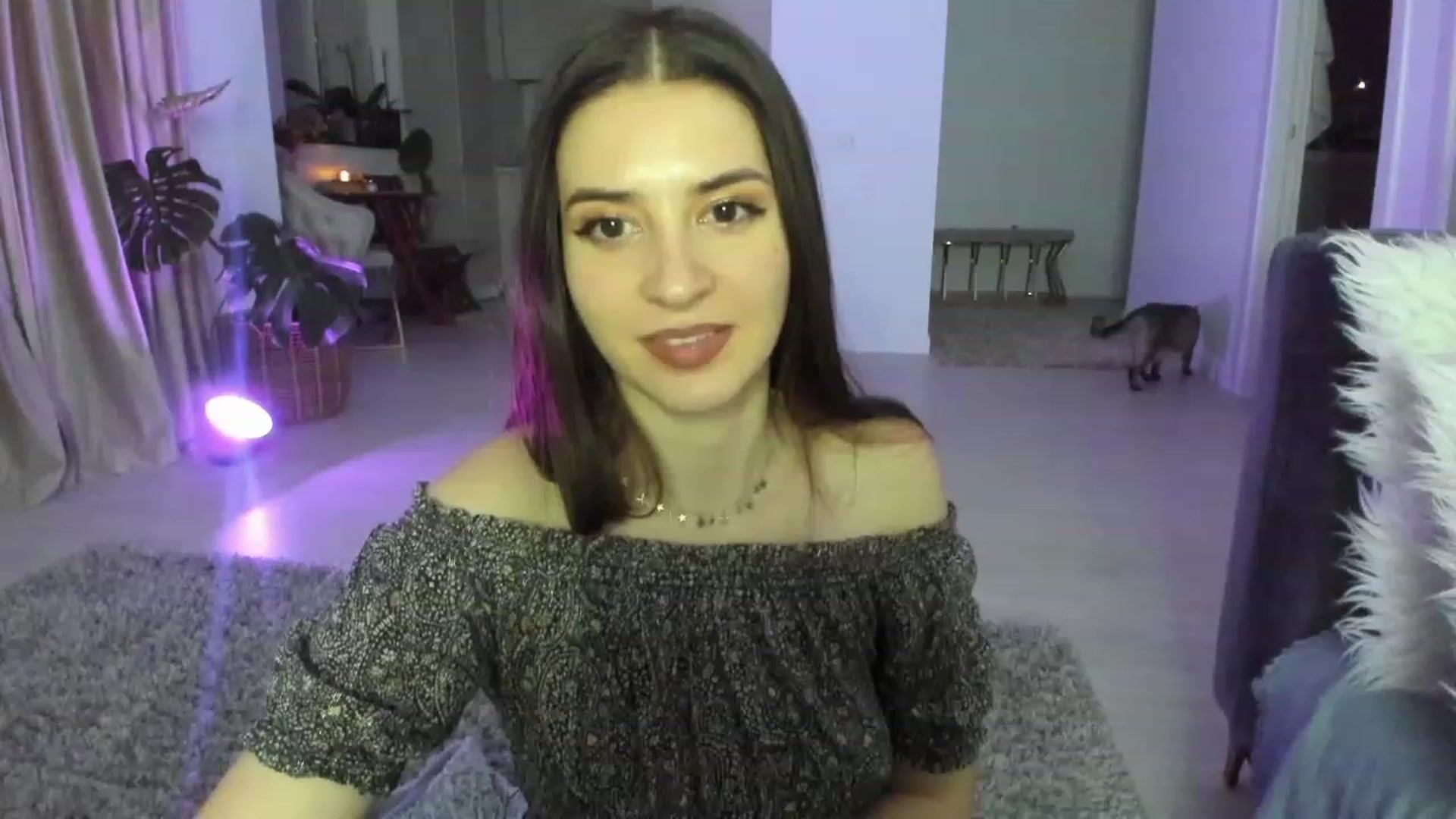 Gallery image thumbnail from Kathryn's myfreecams stream on, 12/18/2022, 22:57 image 7 of 20