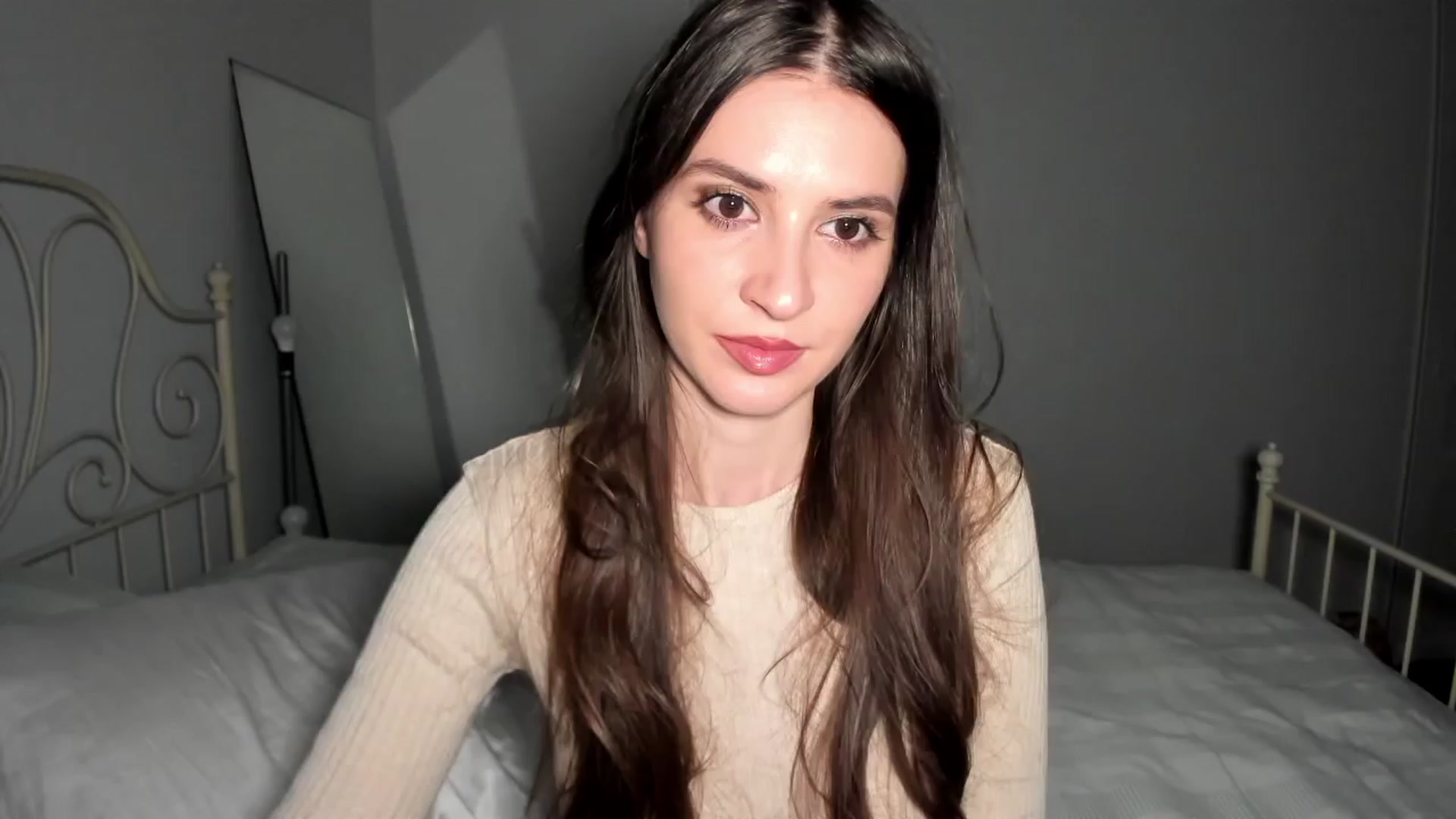 Gallery image thumbnail from Kathryn's myfreecams stream on, 03/24/2024, 24:07 image 2 of 20