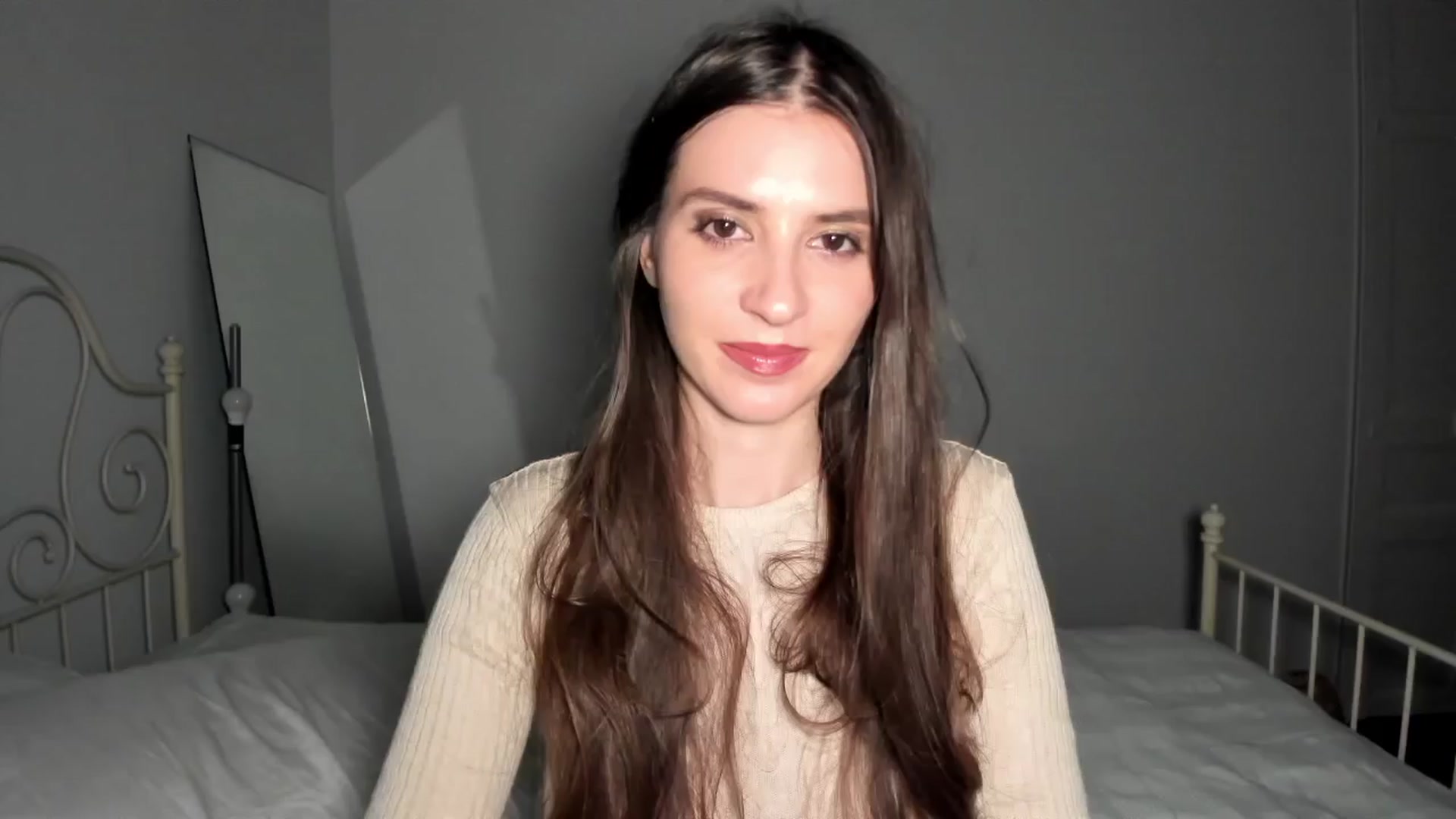 Gallery image thumbnail from Kathryn's myfreecams stream on, 03/24/2024, 24:07 image 14 of 20
