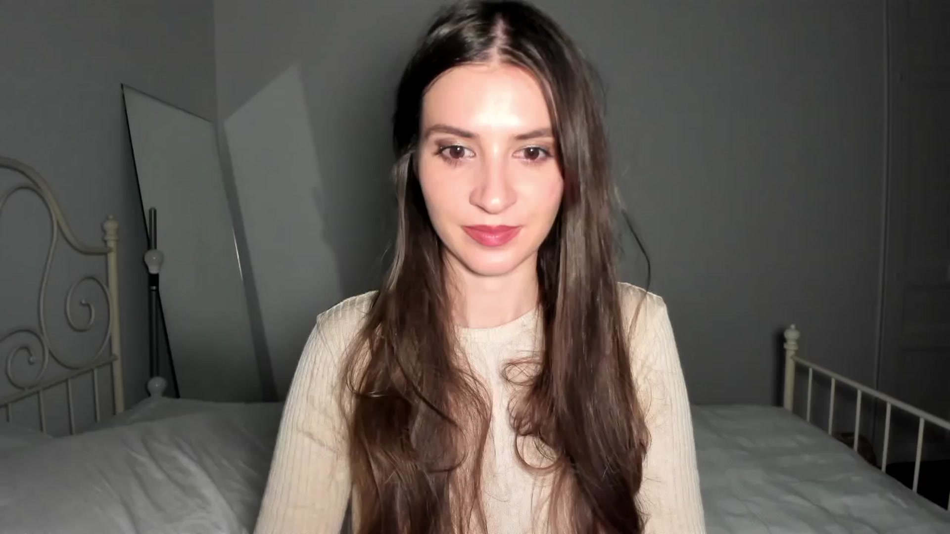 Gallery image thumbnail from Kathryn's myfreecams stream on, 03/24/2024, 24:07 image 13 of 20