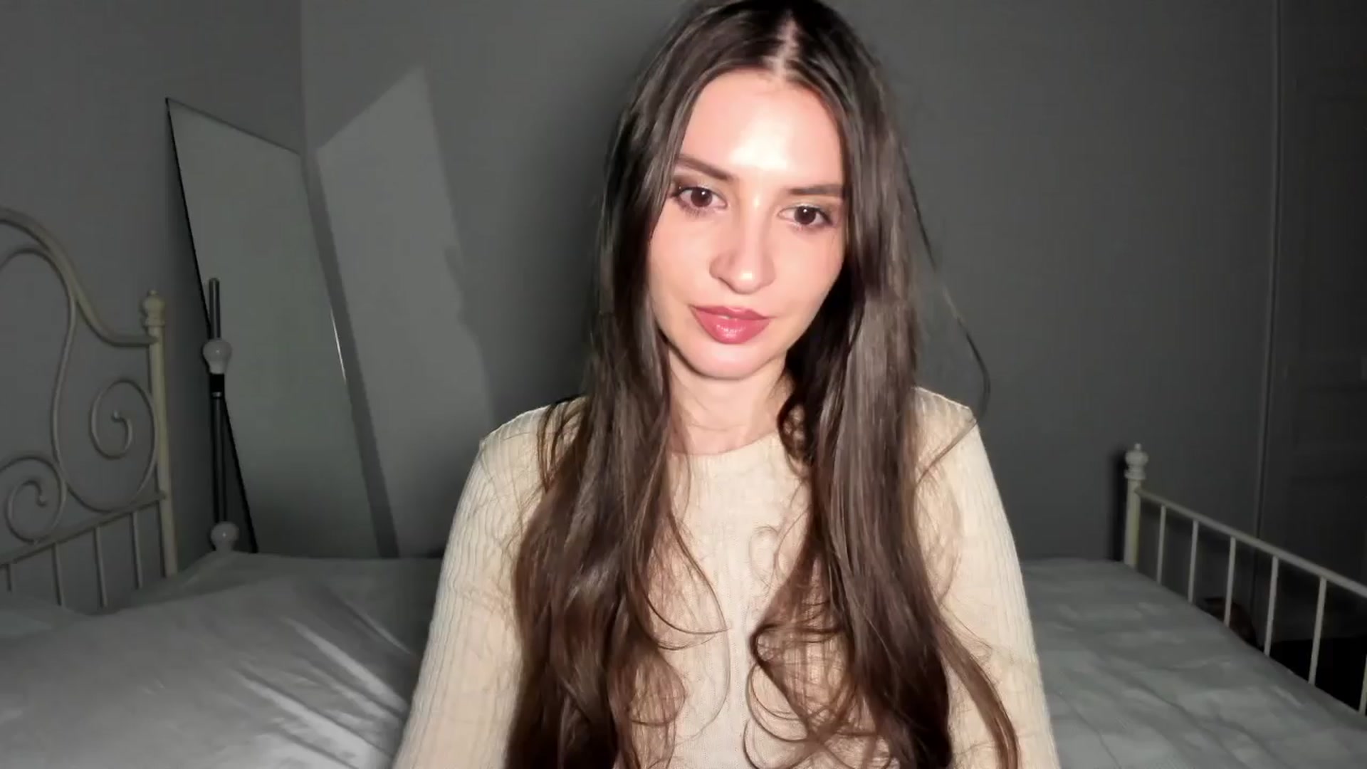Gallery image thumbnail from Kathryn's myfreecams stream on, 03/24/2024, 24:07 image 19 of 20