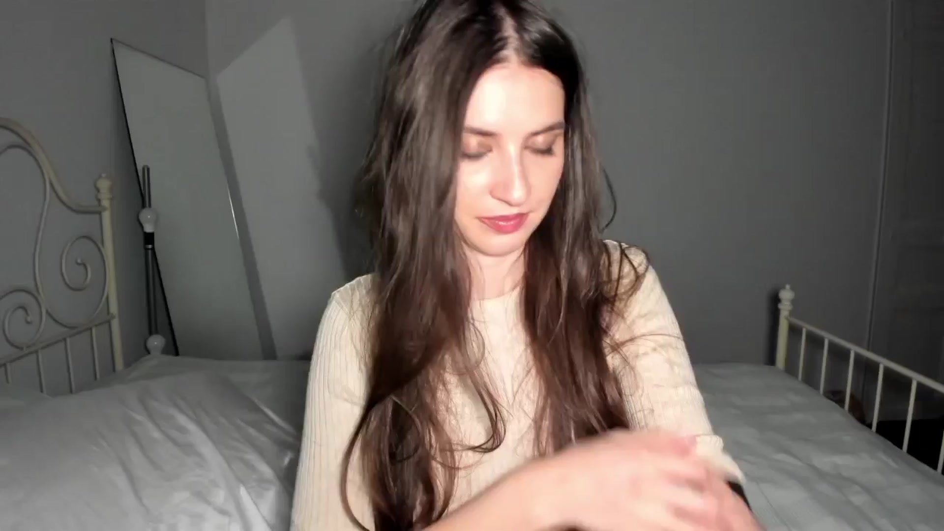 Gallery image thumbnail from Kathryn's myfreecams stream on, 03/24/2024, 24:07 image 5 of 20
