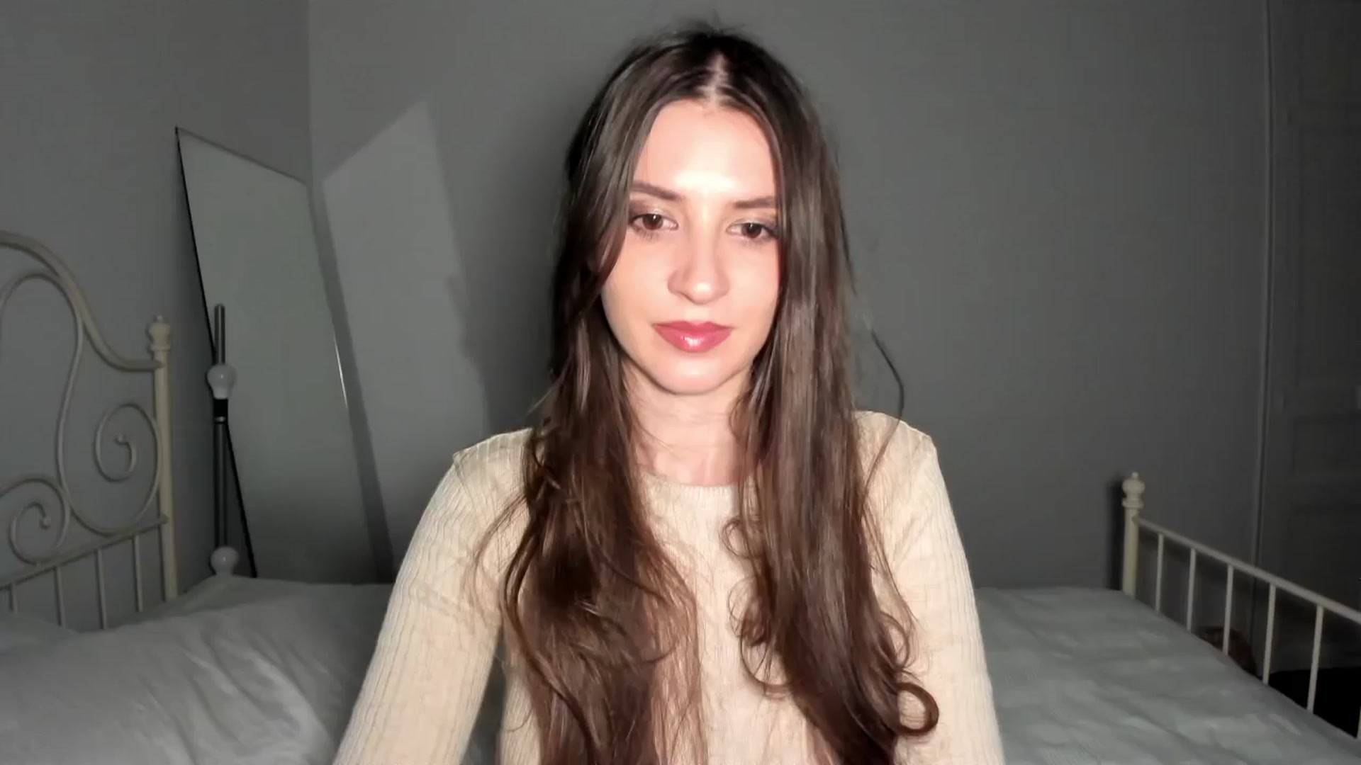Gallery image thumbnail from Kathryn's myfreecams stream on, 03/24/2024, 24:07 image 16 of 20