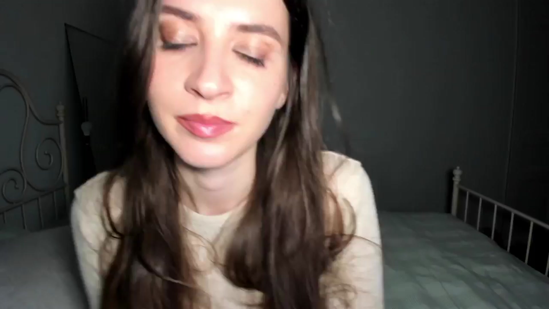 Gallery image thumbnail from Kathryn's myfreecams stream on, 03/24/2024, 24:07 image 7 of 20