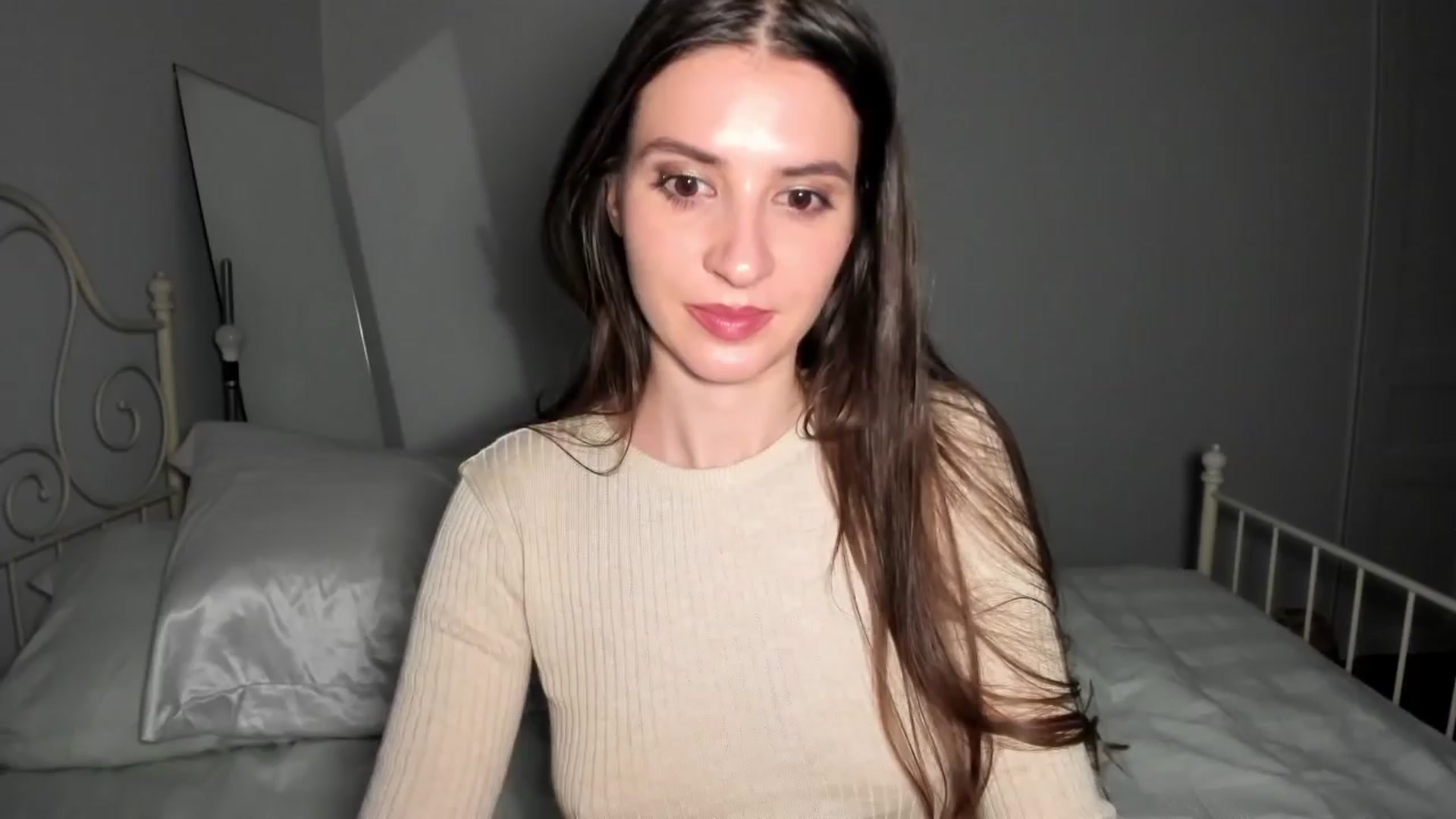 Gallery image thumbnail from Kathryn's myfreecams stream on, 03/24/2024, 01:16 image 9 of 20