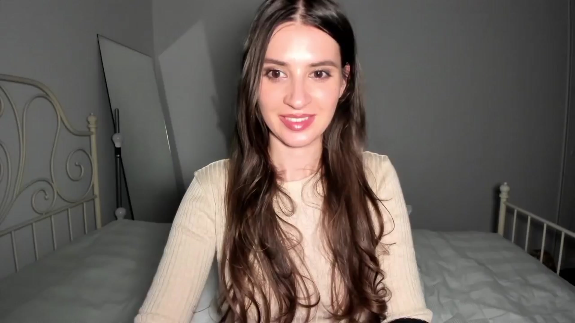 Gallery image thumbnail from Kathryn's myfreecams stream on, 03/24/2024, 01:16 image 2 of 20