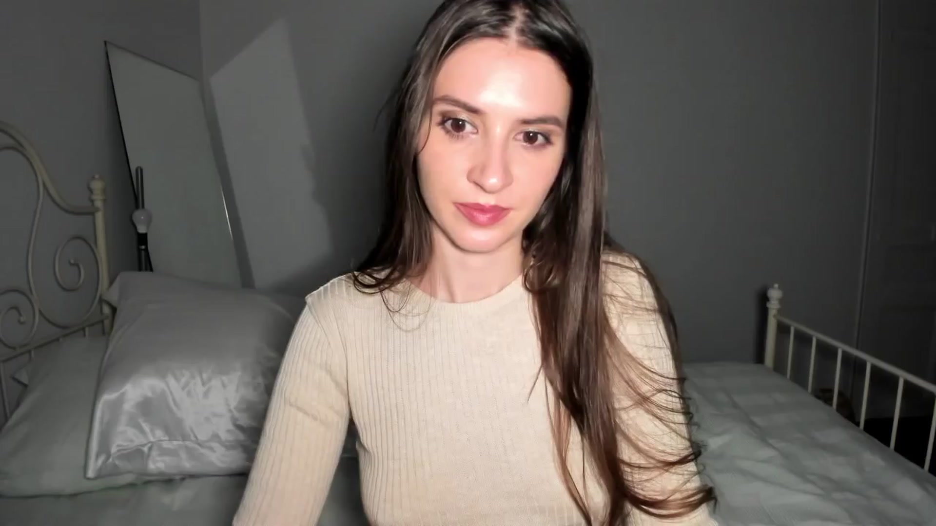 Gallery image thumbnail from Kathryn's myfreecams stream on, 03/24/2024, 01:16 image 11 of 20