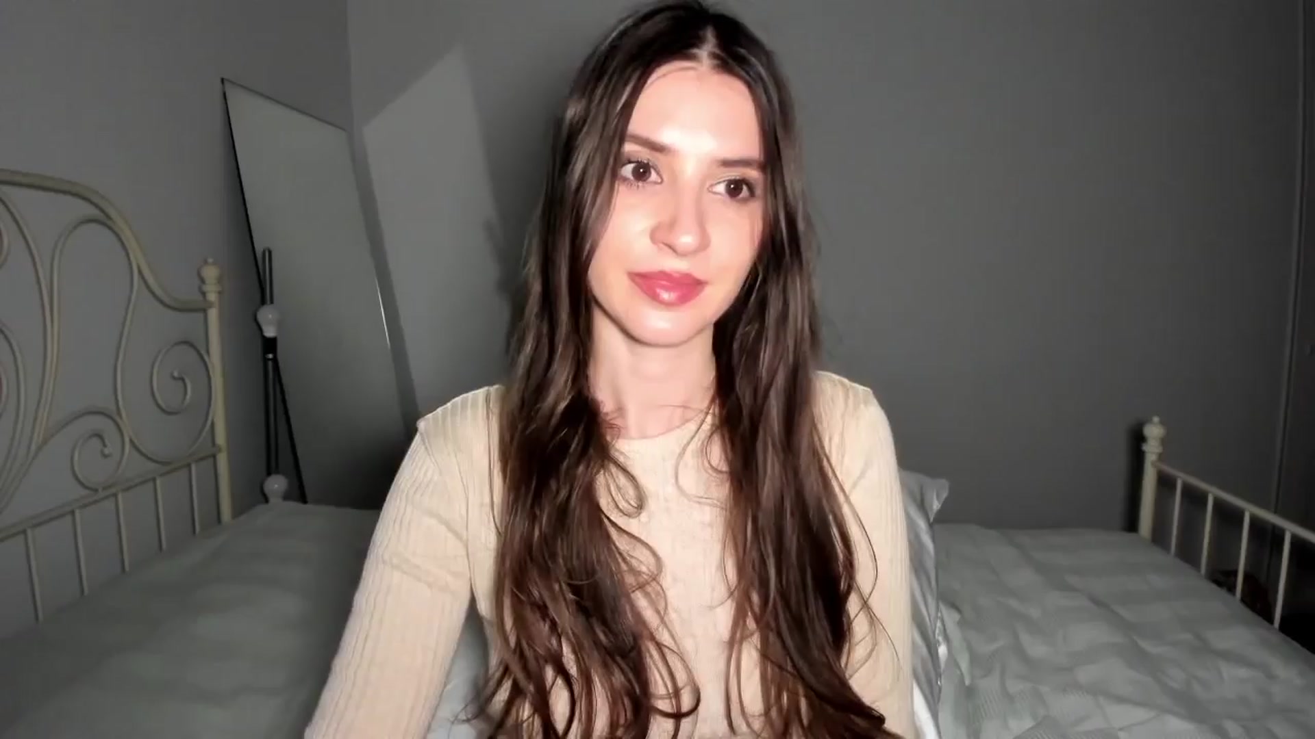 Gallery image thumbnail from Kathryn's myfreecams stream on, 03/24/2024, 01:16 image 1 of 20
