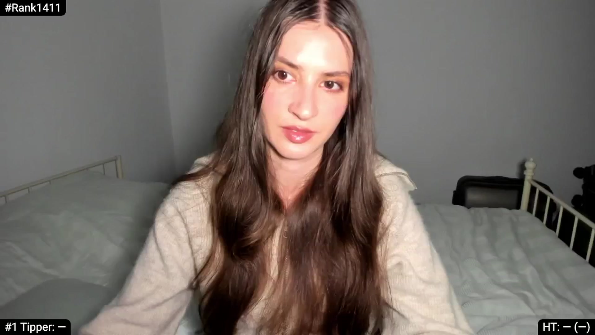 Gallery image thumbnail from Kathryn's myfreecams stream on, 04/20/2024, 22:15 image 8 of 20