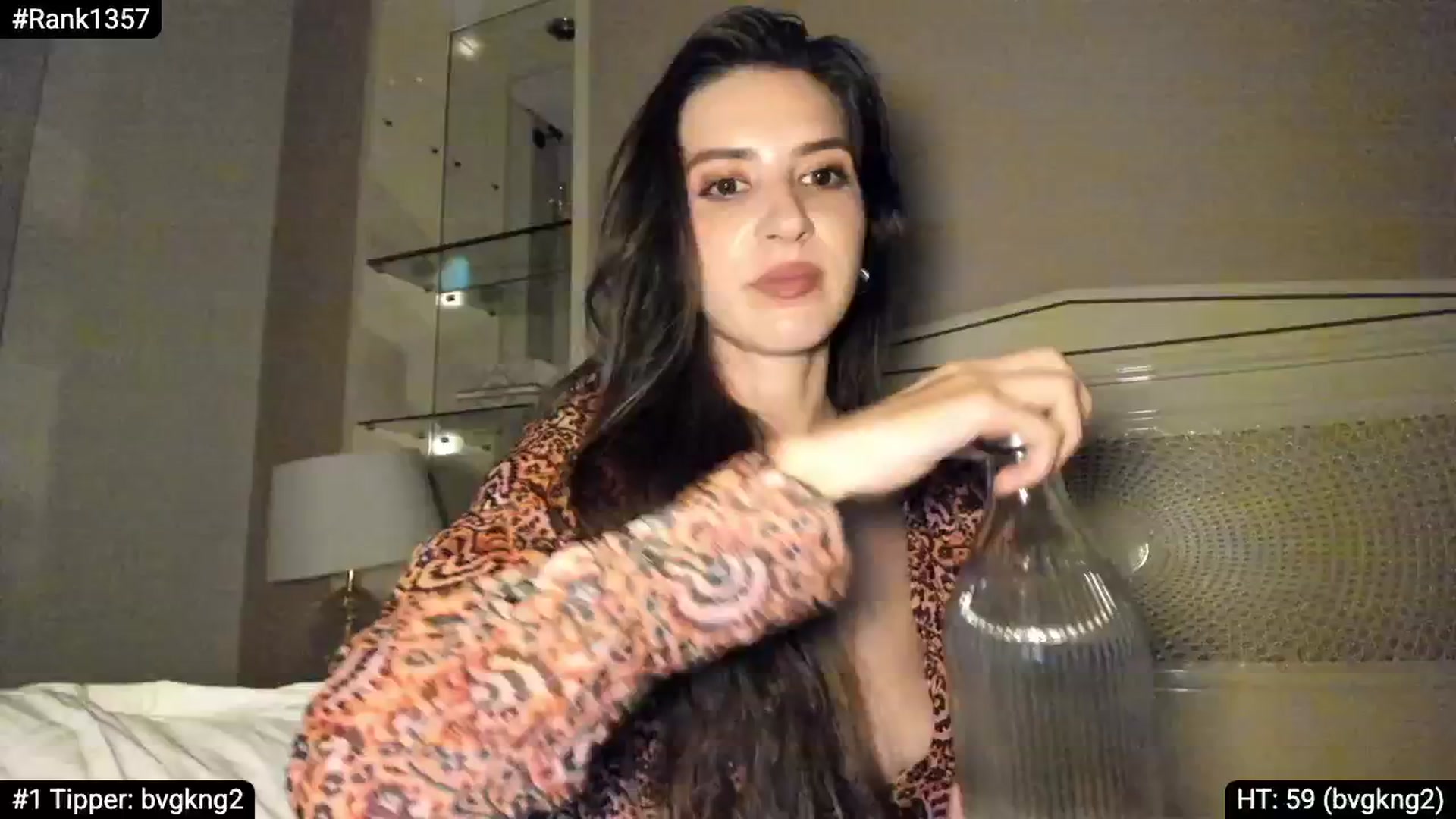 Gallery image thumbnail from Kathryn's myfreecams stream on, 06/21/2025, 22:04 image 15 of 20