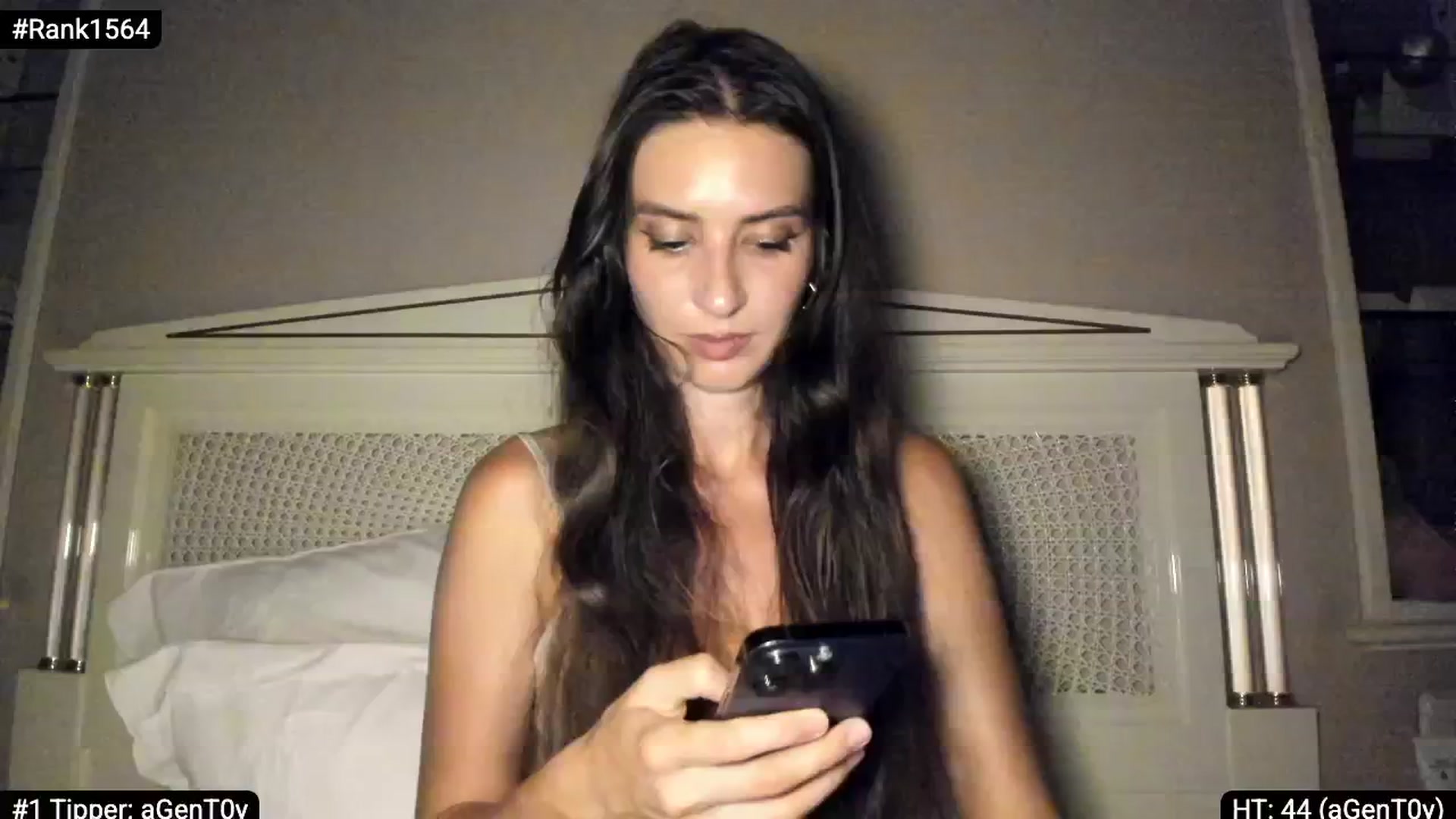 Gallery image thumbnail from Kathryn's myfreecams stream on, 08/24/2025, 21:13 image 16 of 20