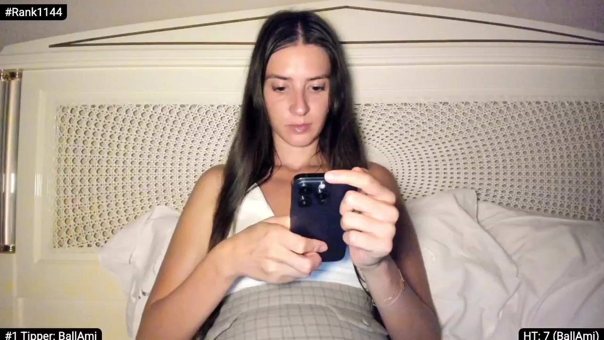 Gallery image thumbnail from Kathryn's myfreecams stream on, 09/06/2025, 22:20 image 6 of 20