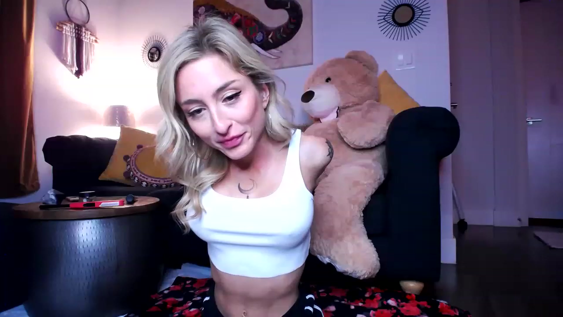Gallery image thumbnail from KathrynMae's myfreecams stream on, 11/17/2022, 03:51 image 14 of 20