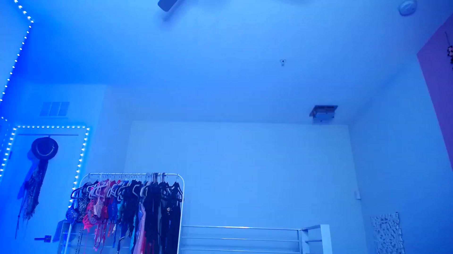 Gallery image thumbnail from KathrynMae's myfreecams stream on, 01/04/2023, 24:27 image 18 of 20