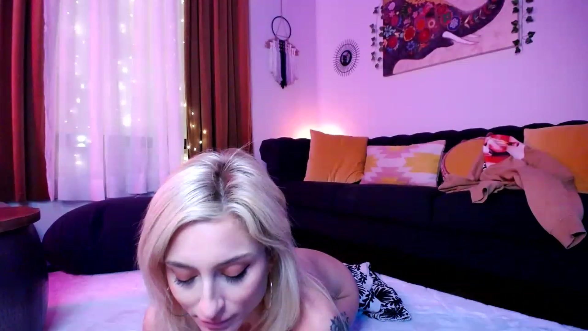 Gallery image thumbnail from KathrynMae's myfreecams stream on, 01/05/2023, 04:19 image 16 of 20