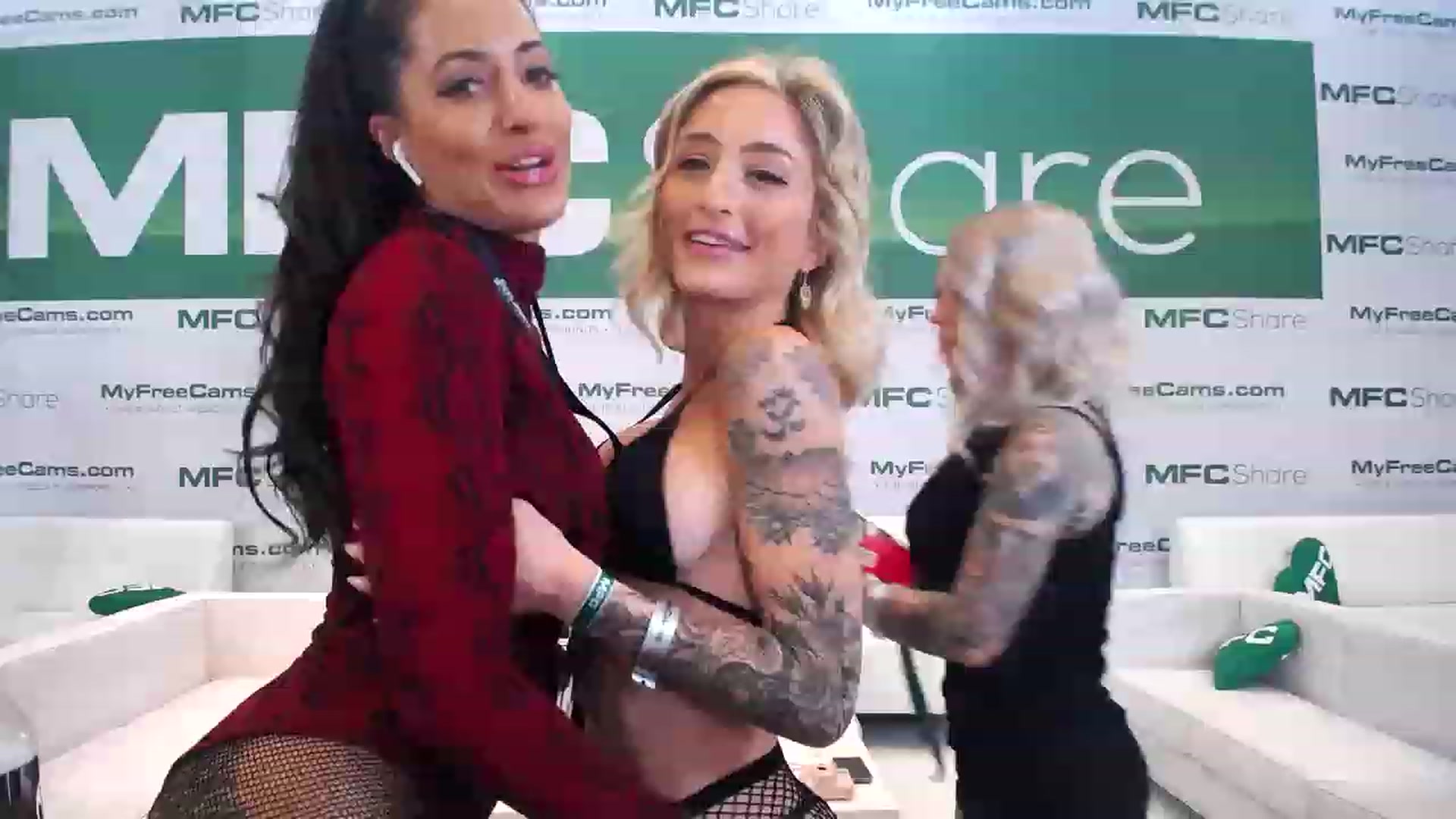 Gallery image thumbnail from KathrynMae's myfreecams stream on, 01/07/2023, 24:40 image 19 of 20