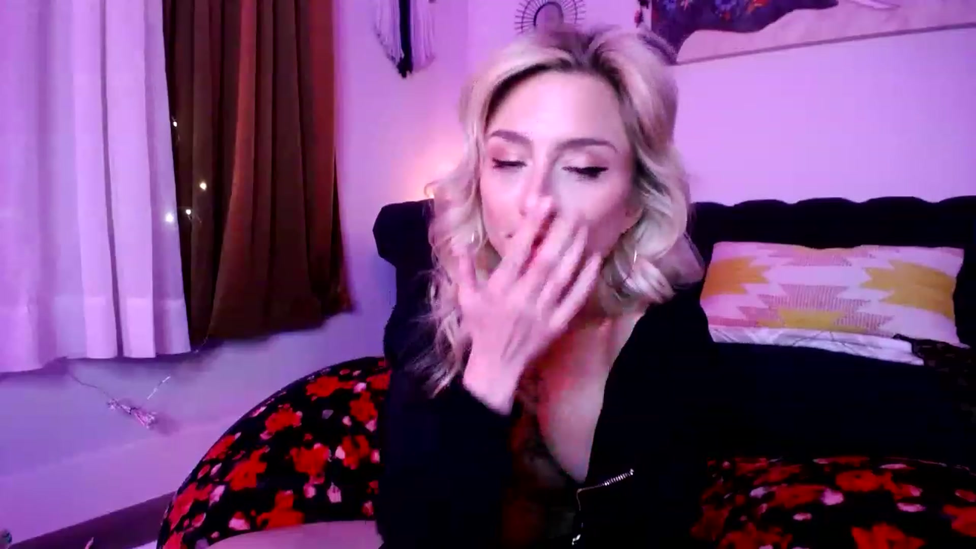Gallery image thumbnail from KathrynMae's myfreecams stream on, 02/03/2023, 03:23 image 17 of 20
