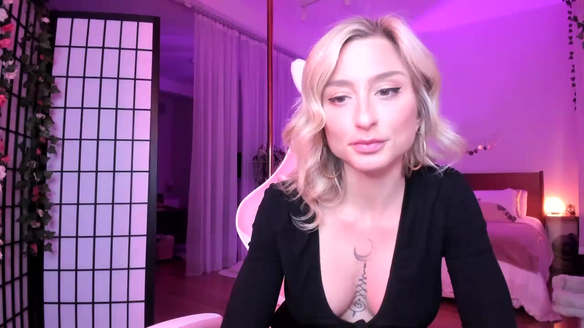 Gallery image thumbnail from KathrynMae's myfreecams stream on, 01/24/2024, 03:49 image 10 of 20