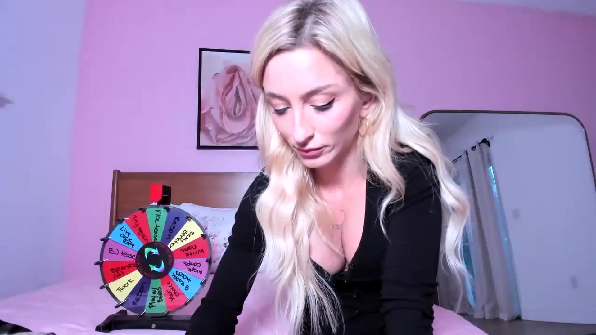 Gallery image thumbnail from KathrynMae's myfreecams stream on, 03/28/2025, 02:22 image 12 of 20