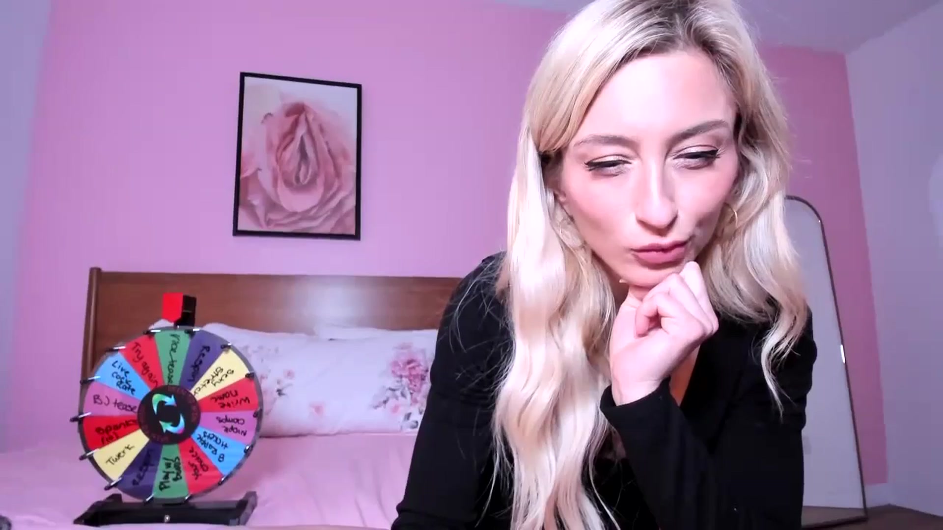 Gallery image thumbnail from KathrynMae's myfreecams stream on, 03/28/2025, 02:22 image 15 of 20