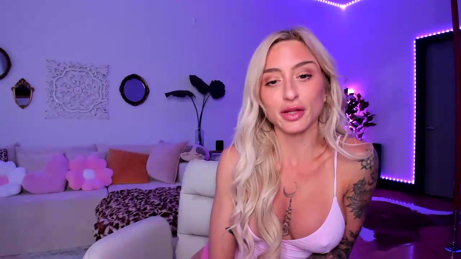 Gallery image thumbnail from KathrynMae's myfreecams stream on, 07/10/2026, 04:20 image 8 of 20