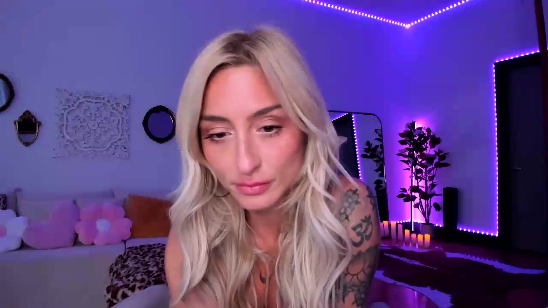 Gallery image thumbnail from KathrynMae's myfreecams stream on, 07/10/2026, 04:20 image 7 of 20