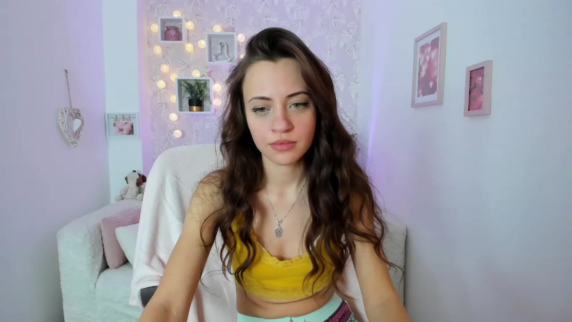 Gallery image thumbnail from Kathy_White's myfreecams stream on, 01/20/2023, 14:42 image 12 of 20