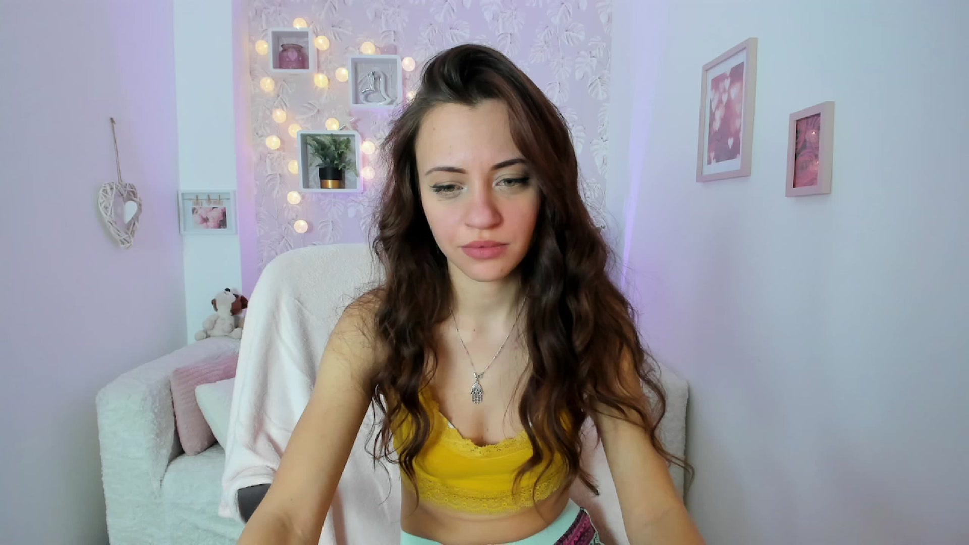 Gallery image thumbnail from Kathy_White's myfreecams stream on, 01/20/2023, 14:42 image 18 of 20