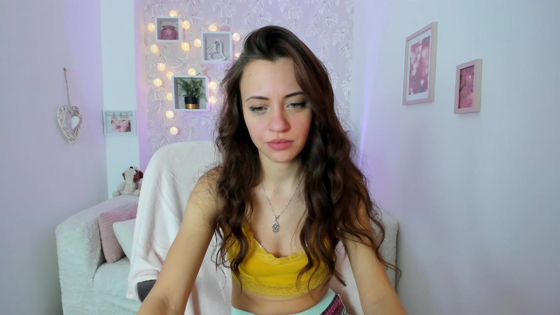 Gallery image thumbnail from Kathy_White's myfreecams stream on, 01/20/2023, 14:42 image 17 of 20