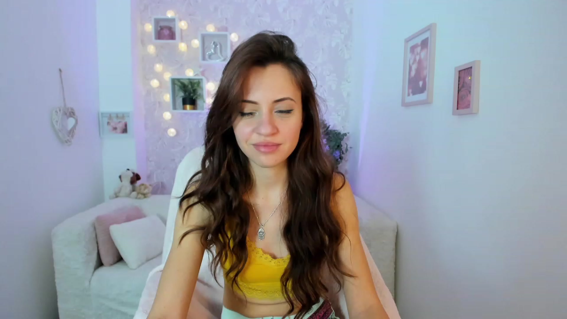 Gallery image thumbnail from Kathy_White's myfreecams stream on, 01/20/2023, 17:55 image 2 of 20