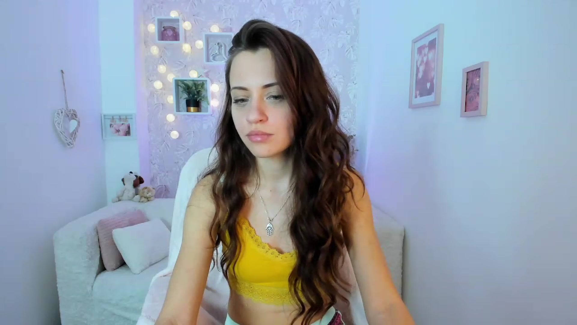 Gallery image thumbnail from Kathy_White's myfreecams stream on, 01/20/2023, 17:55 image 6 of 20