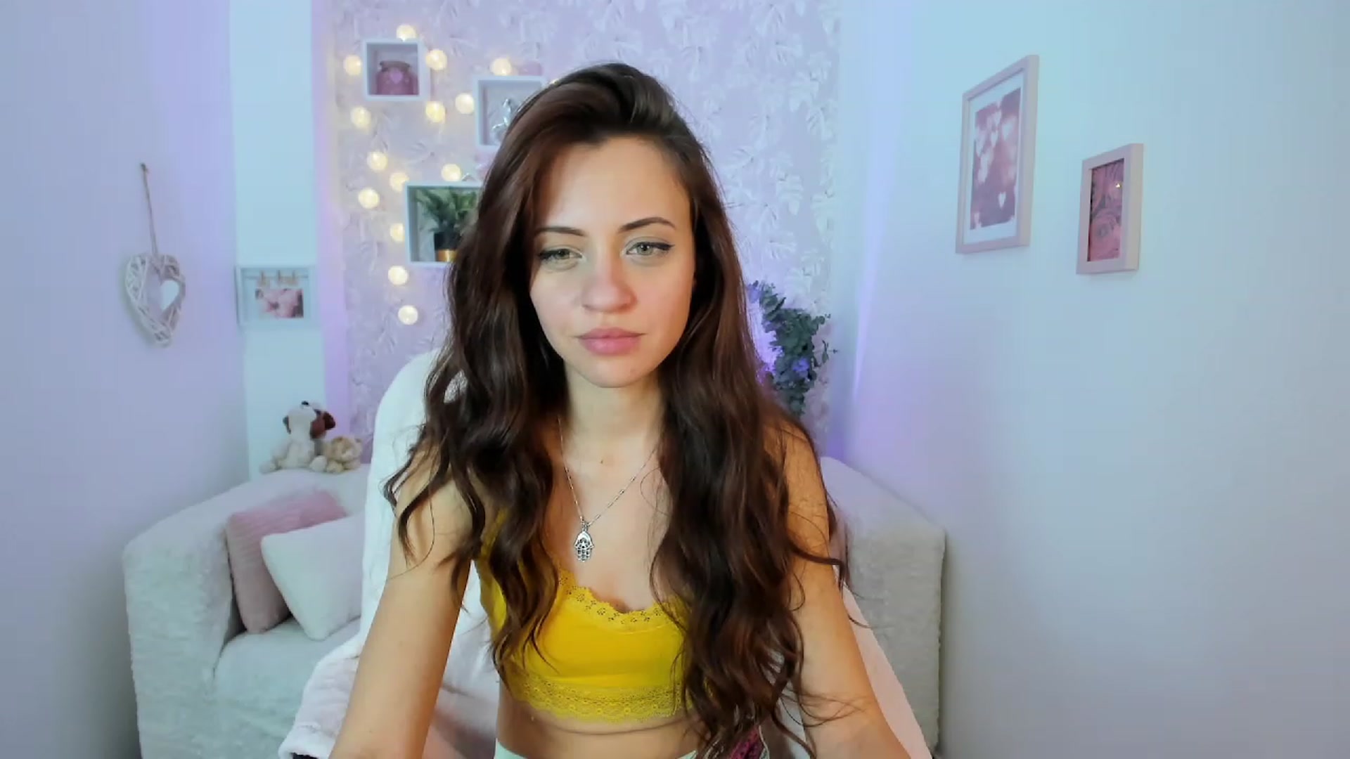 Gallery image thumbnail from Kathy_White's myfreecams stream on, 01/20/2023, 17:55 image 15 of 20