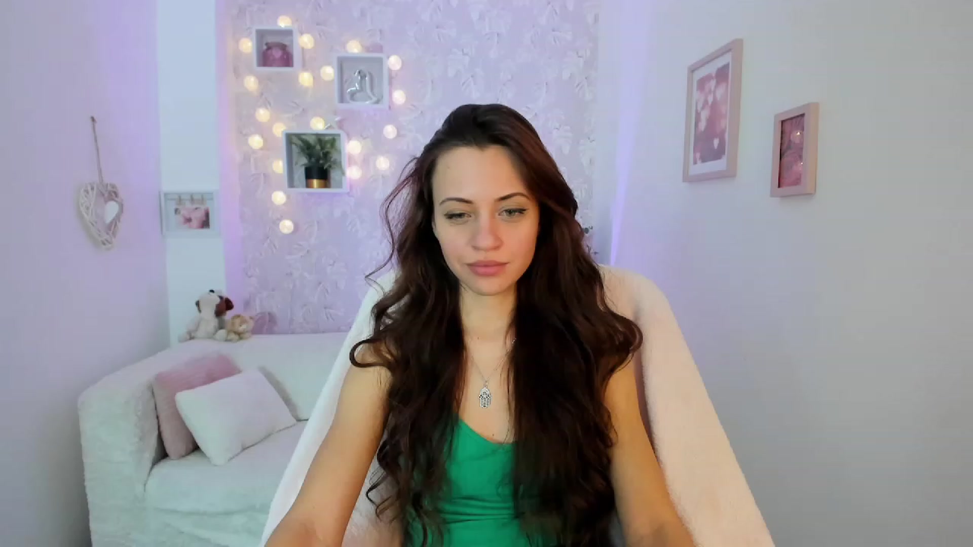 Gallery image thumbnail from Kathy_White's myfreecams stream on, 01/21/2023, 16:21 image 2 of 20