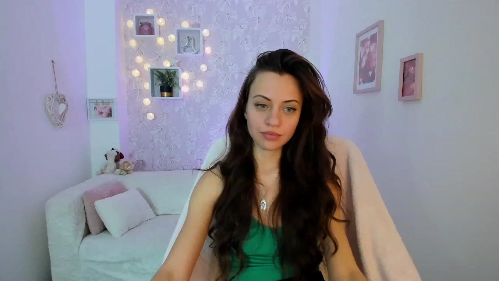Gallery image thumbnail from Kathy_White's myfreecams stream on, 01/21/2023, 16:21 image 17 of 20