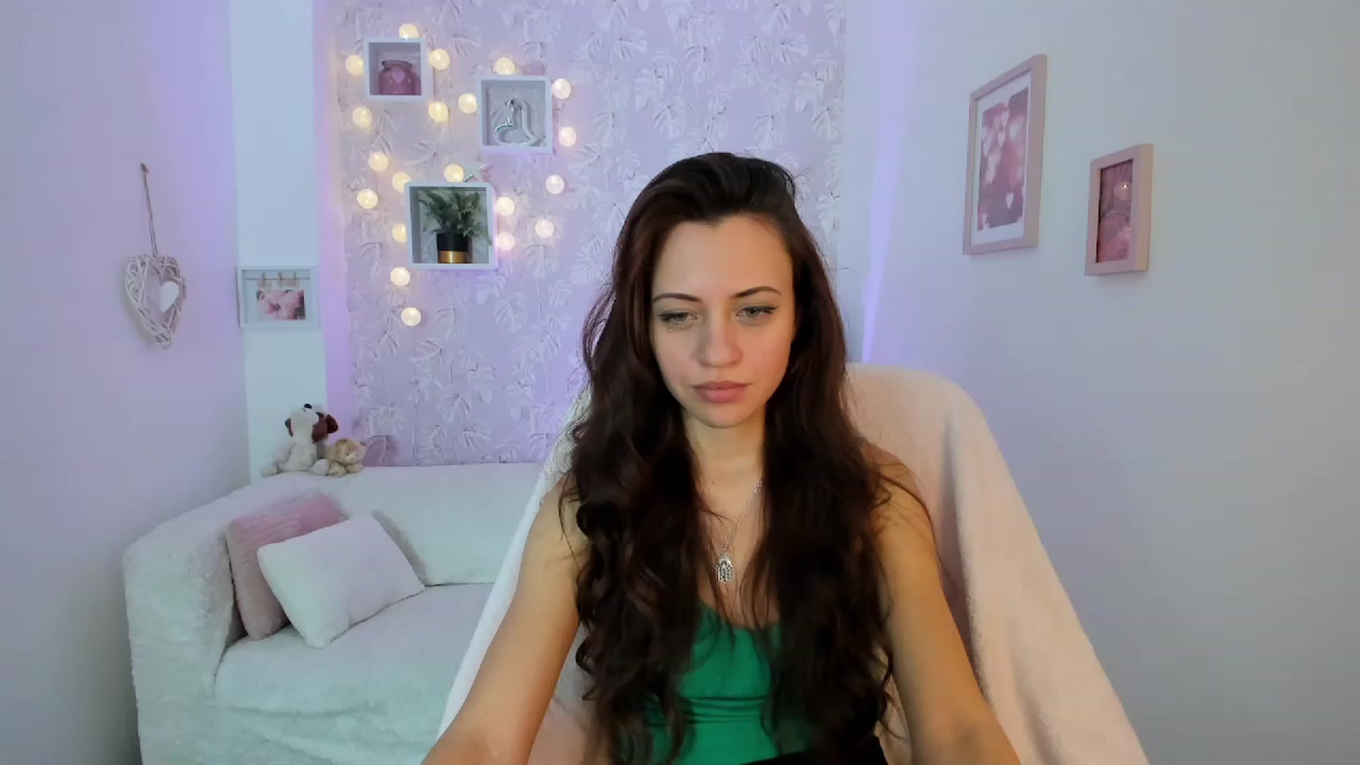 Gallery image thumbnail from Kathy_White's myfreecams stream on, 01/21/2023, 16:21 image 14 of 20