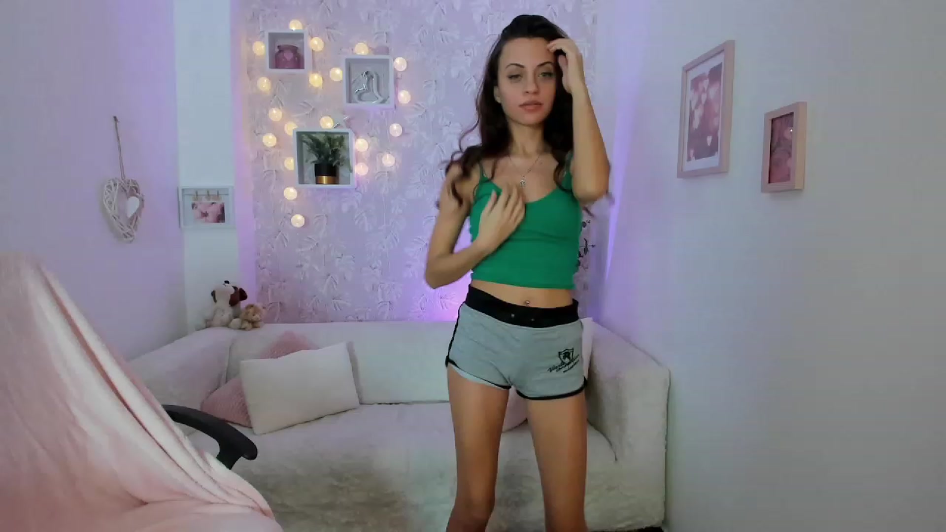 Gallery image thumbnail from Kathy_White's myfreecams stream on, 01/21/2023, 18:11 image 14 of 20