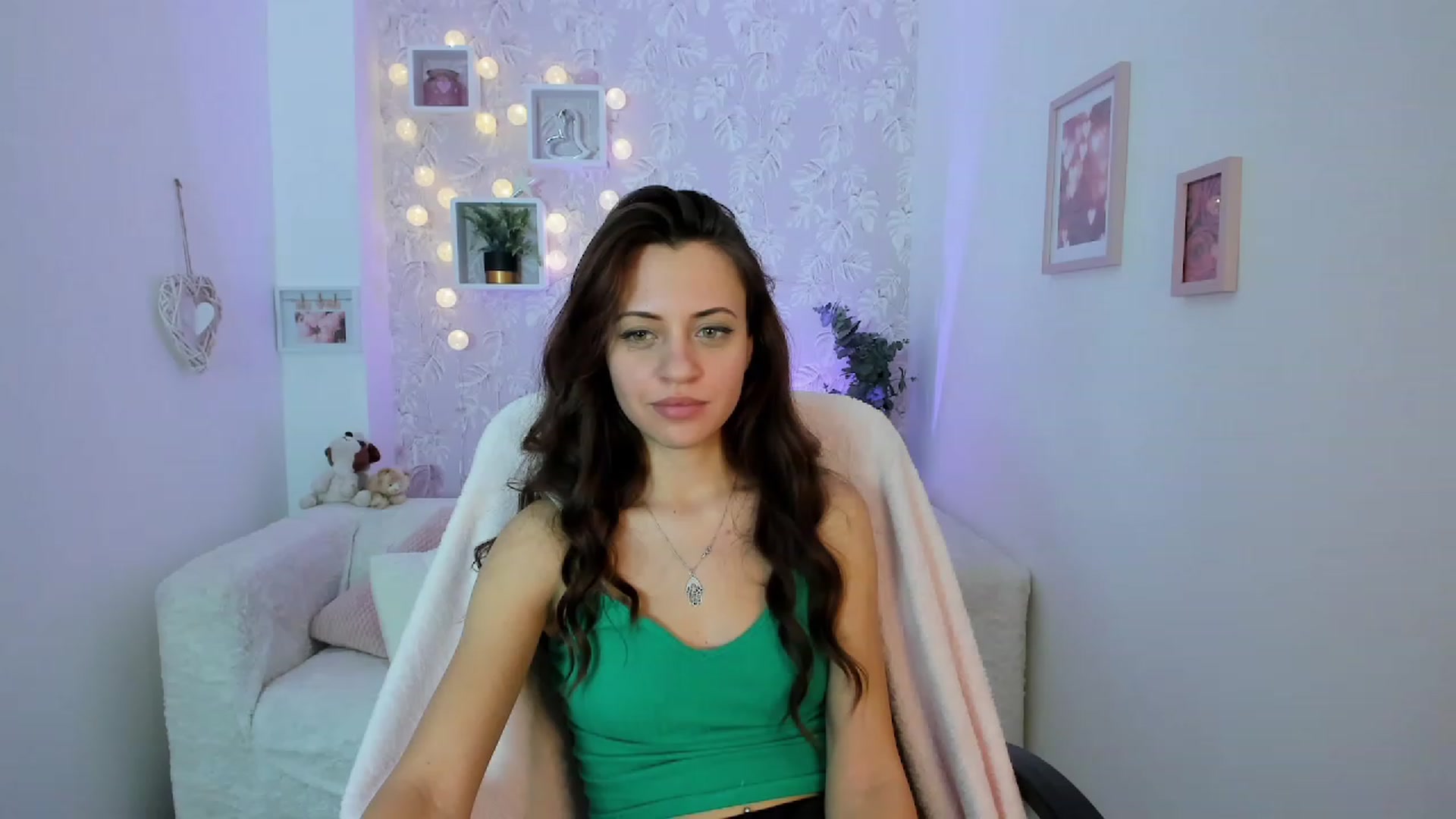 Gallery image thumbnail from Kathy_White's myfreecams stream on, 01/21/2023, 18:11 image 4 of 20