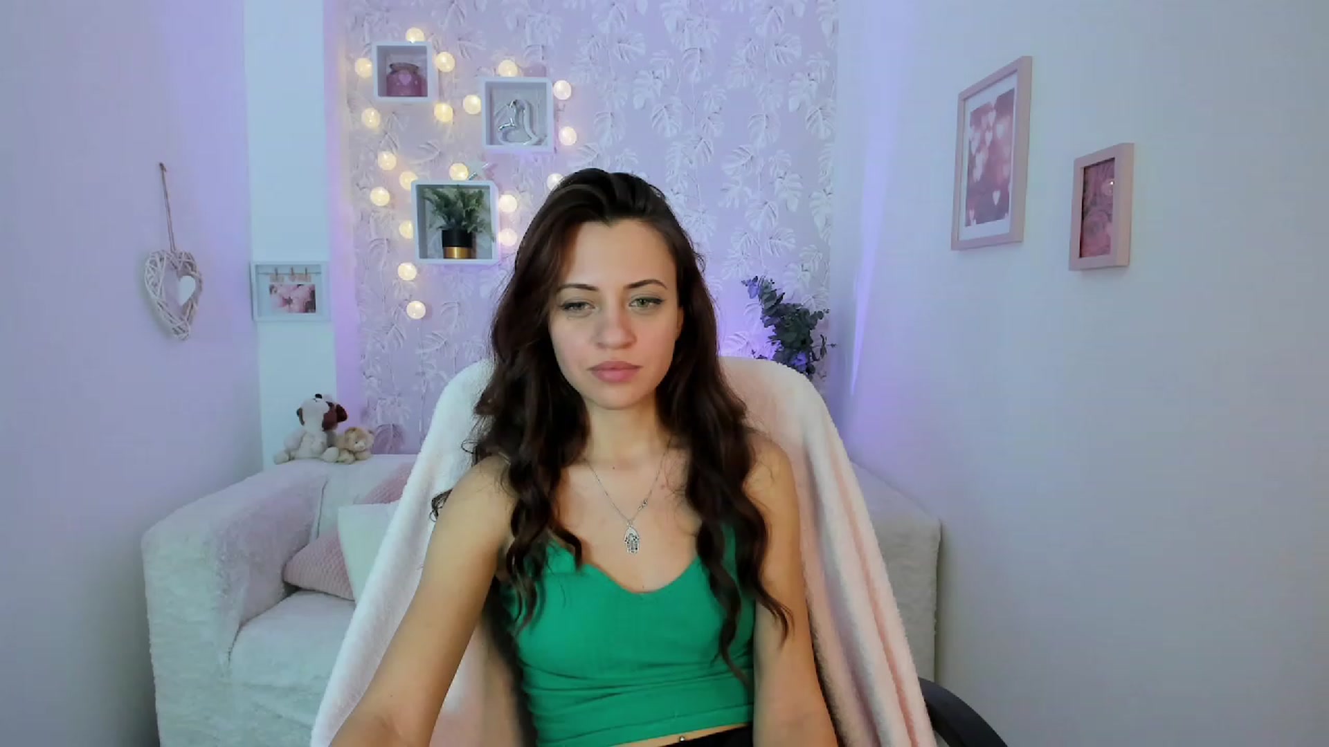 Gallery image thumbnail from Kathy_White's myfreecams stream on, 01/21/2023, 18:11 image 5 of 20