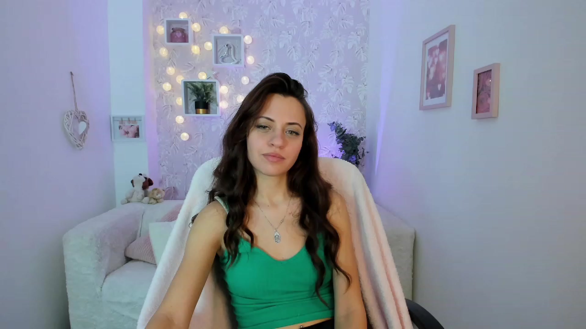 Gallery image thumbnail from Kathy_White's myfreecams stream on, 01/21/2023, 18:11 image 8 of 20