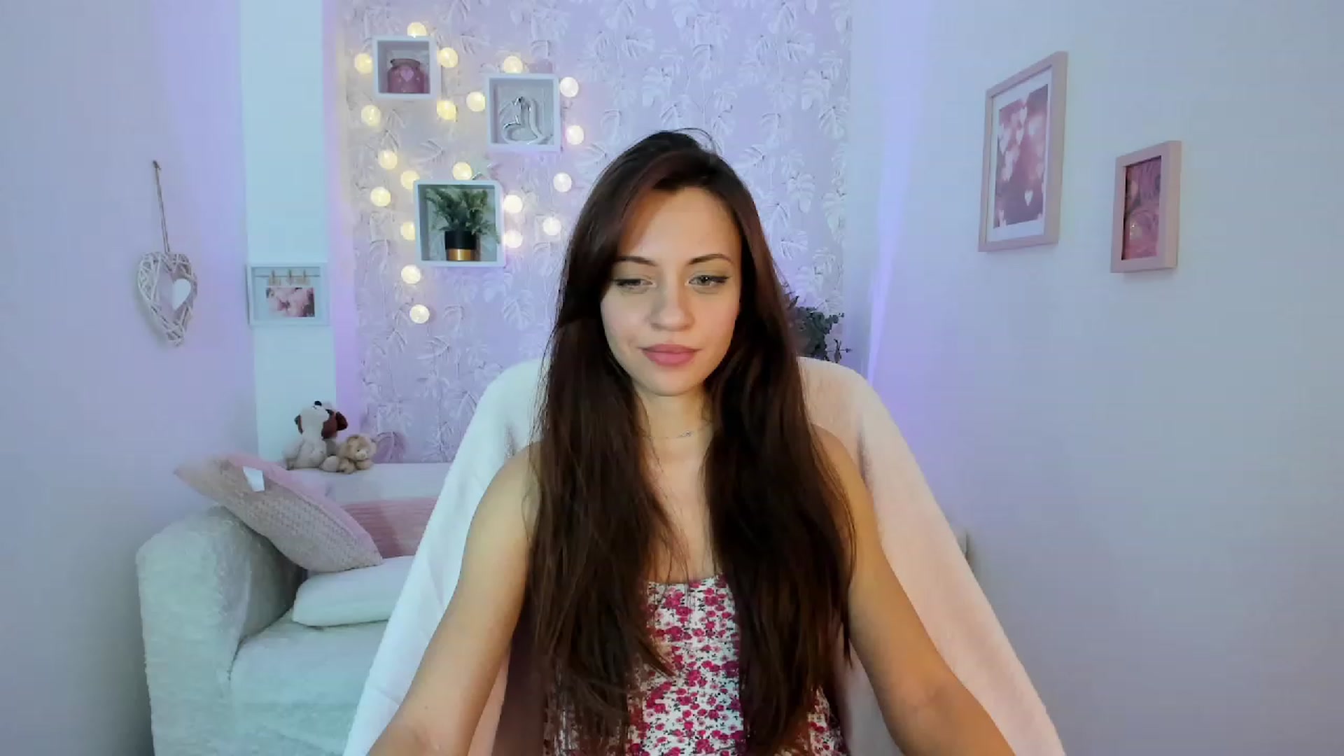 Gallery image thumbnail from Kathy_White's myfreecams stream on, 01/22/2023, 16:56 image 13 of 20