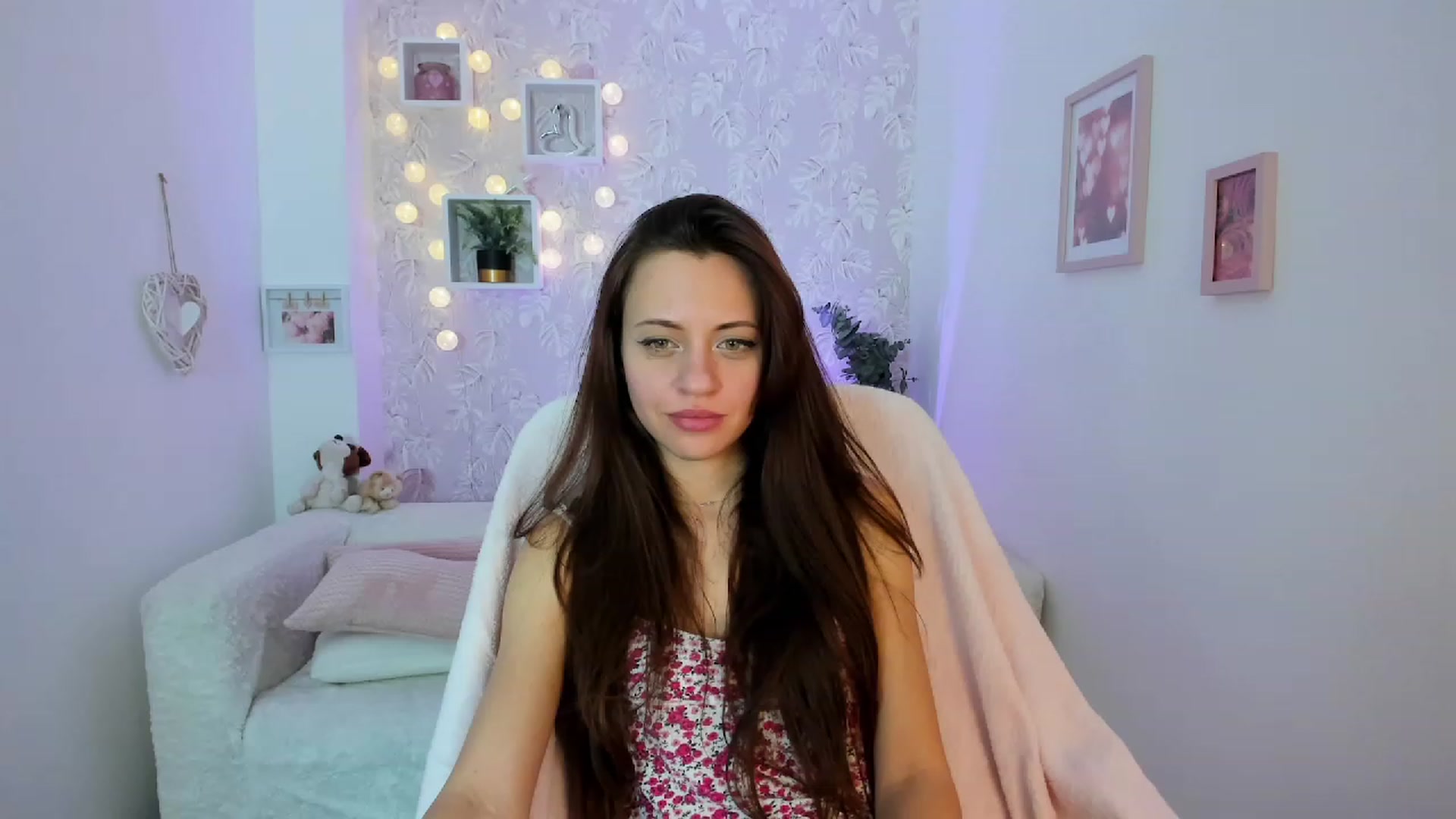Gallery image thumbnail from Kathy_White's myfreecams stream on, 01/22/2023, 17:30 image 17 of 20