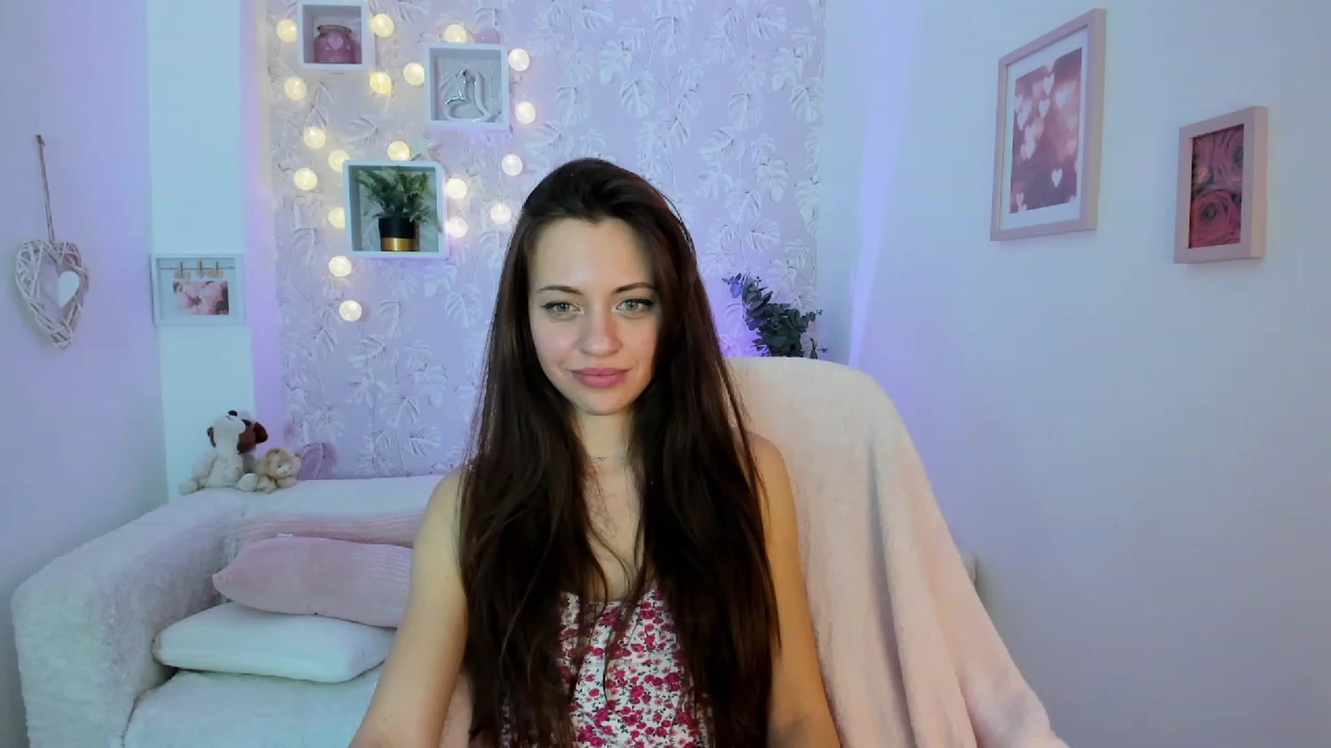 Gallery image thumbnail from Kathy_White's myfreecams stream on, 01/22/2023, 18:39 image 5 of 20