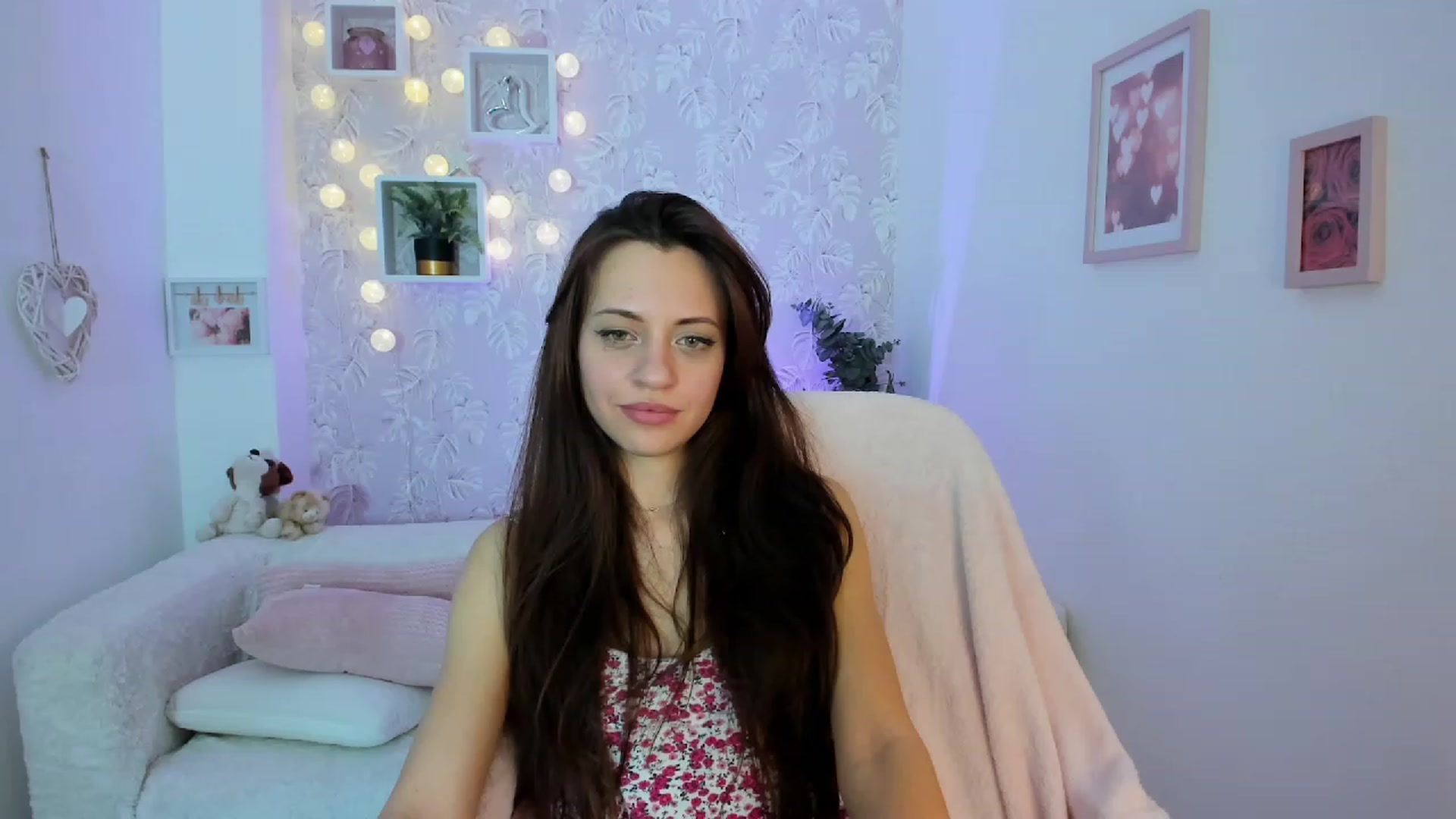 Gallery image thumbnail from Kathy_White's myfreecams stream on, 01/22/2023, 18:39 image 15 of 20