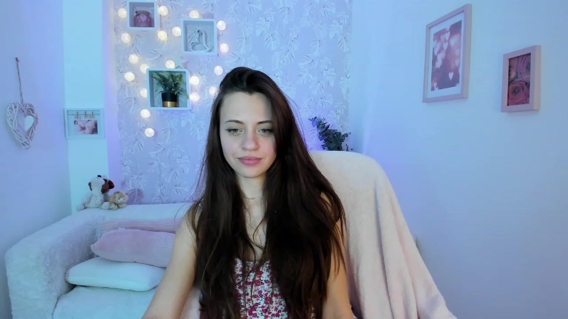 Gallery image thumbnail from Kathy_White's myfreecams stream on, 01/22/2023, 18:39 image 19 of 20