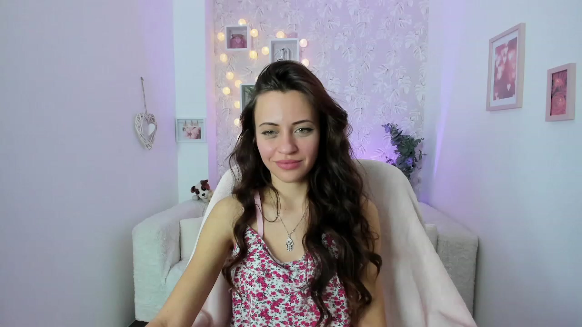Gallery image thumbnail from Kathy_White's myfreecams stream on, 01/27/2023, 15:33 image 10 of 20