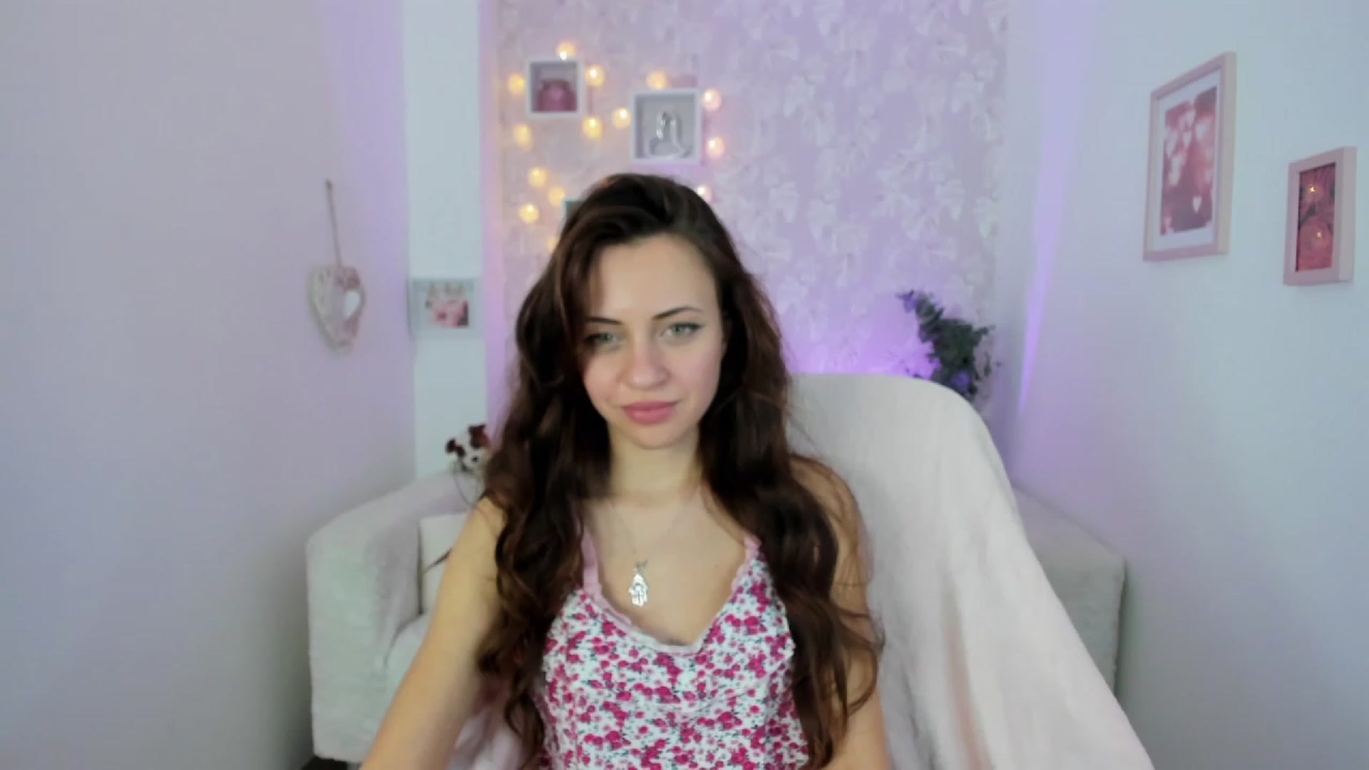 Gallery image thumbnail from Kathy_White's myfreecams stream on, 01/27/2023, 17:47 image 14 of 20