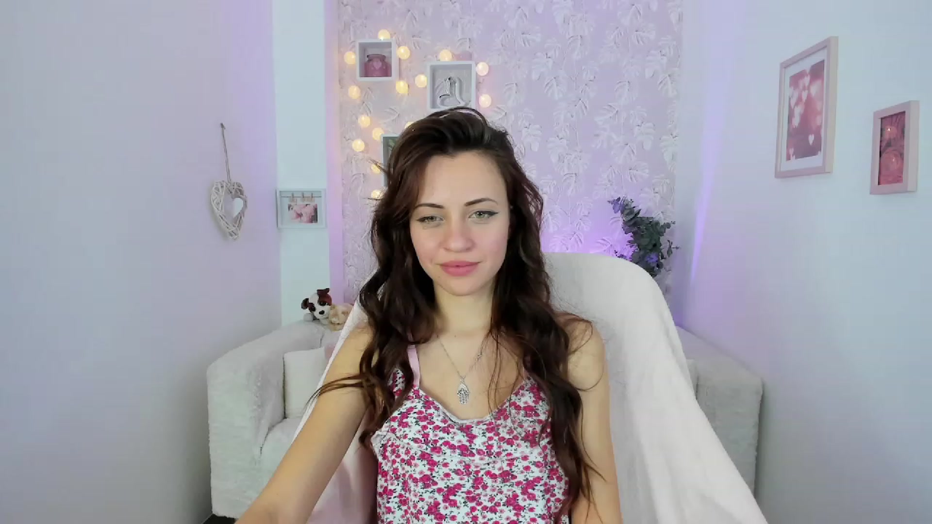 Gallery image thumbnail from Kathy_White's myfreecams stream on, 01/27/2023, 17:47 image 3 of 20